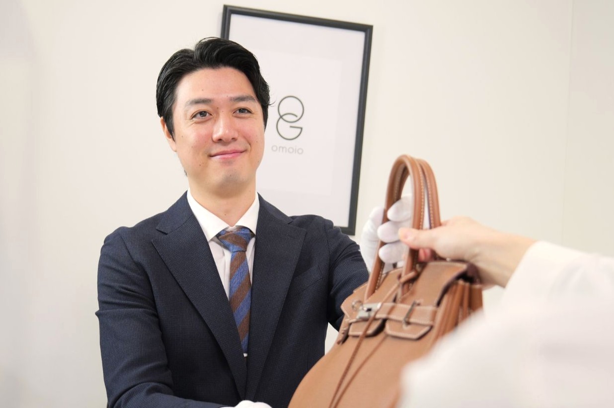 鑑定士の仕事風景